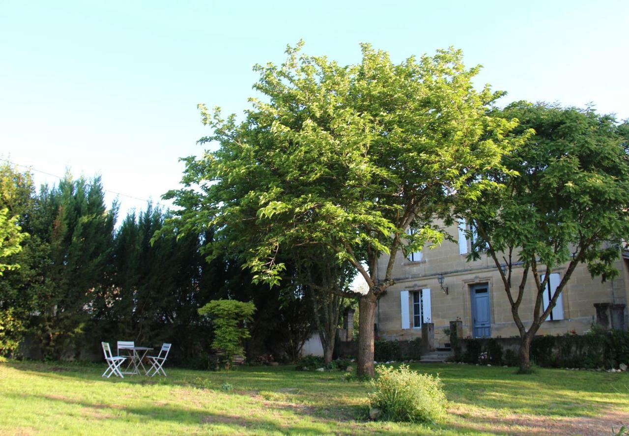 La Maison De... Espiet Exteriör bild